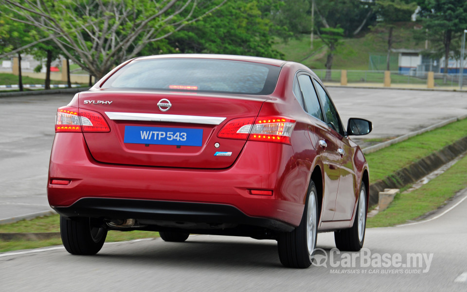 Nissan Sylphy B17 (2014) Exterior