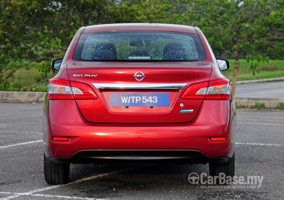 Nissan Sylphy B17 (2014) Exterior