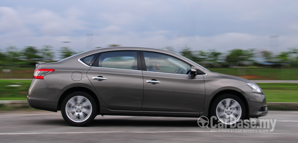 Nissan Sylphy B17 (2014) Exterior