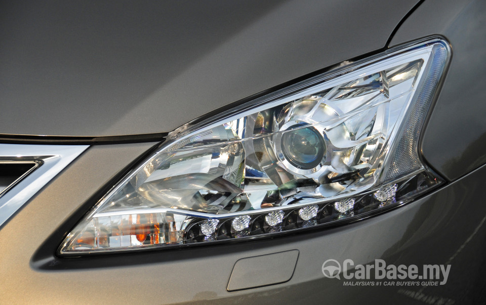 Nissan Sylphy B17 (2014) Exterior