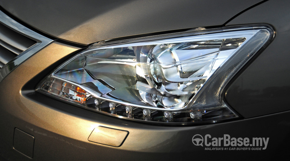 Nissan Sylphy B17 (2014) Exterior