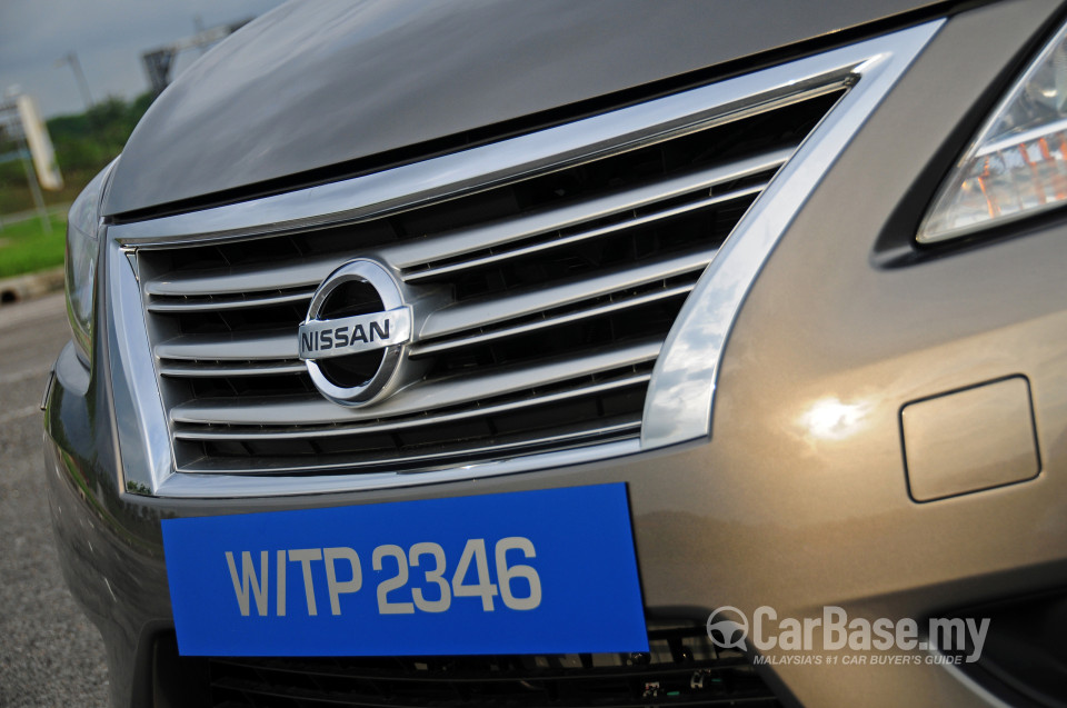 Nissan Sylphy B17 (2014) Exterior