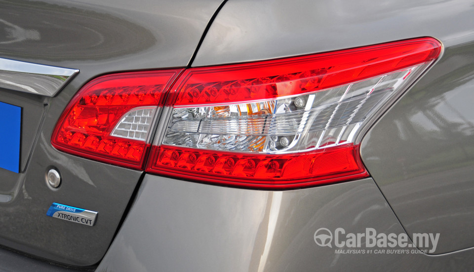 Nissan Sylphy B17 (2014) Exterior