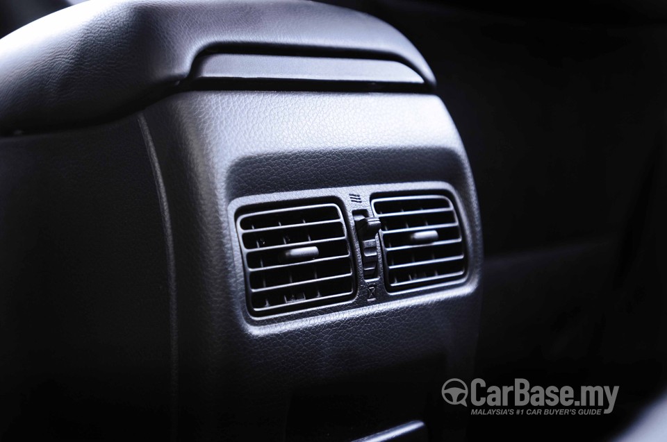 Nissan Sylphy B17 (2014) Interior
