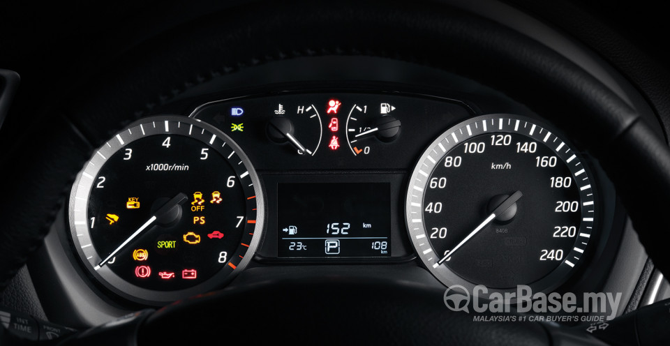 Nissan Sylphy B17 (2014) Interior
