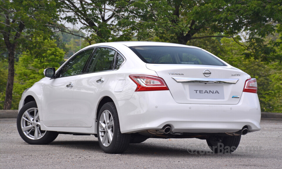 Nissan Almera N17 Facelift (2015) Exterior