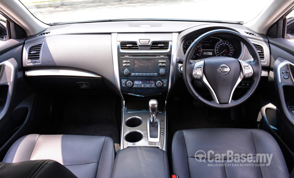 Nissan Teana L33 (2014) Interior