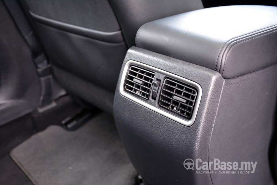 Nissan Teana L33 (2014) Interior