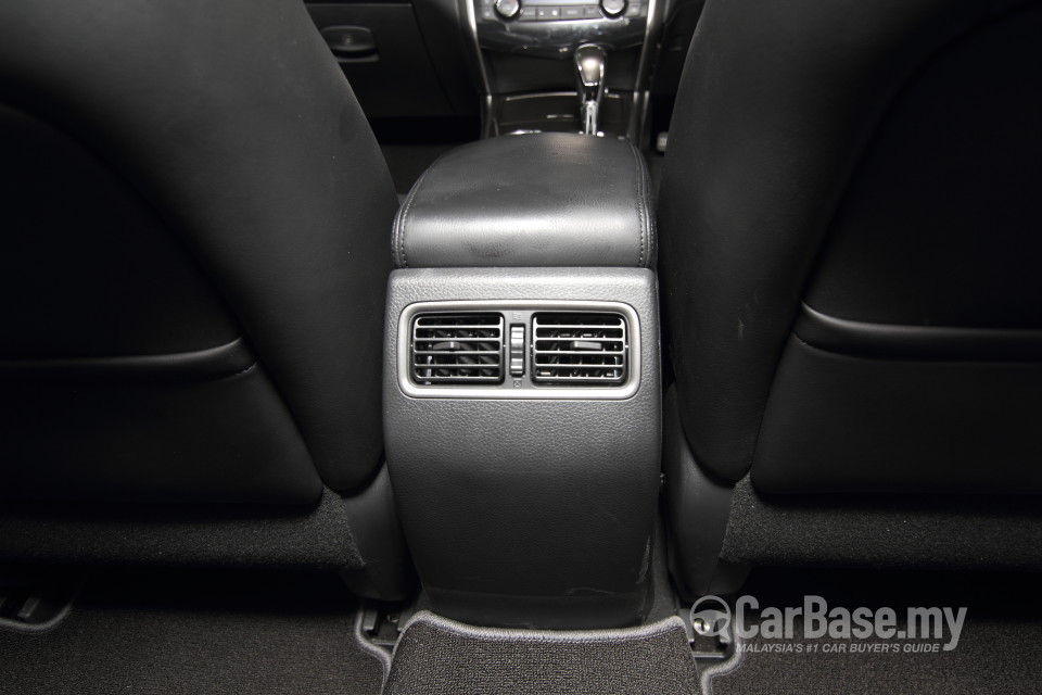 Nissan Teana L33 (2014) Interior