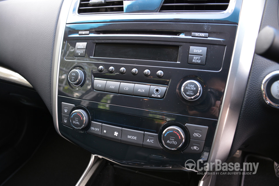 Nissan Teana L33 (2014) Interior