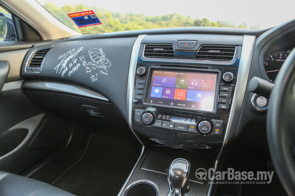Nissan Teana L33 (2014) Interior