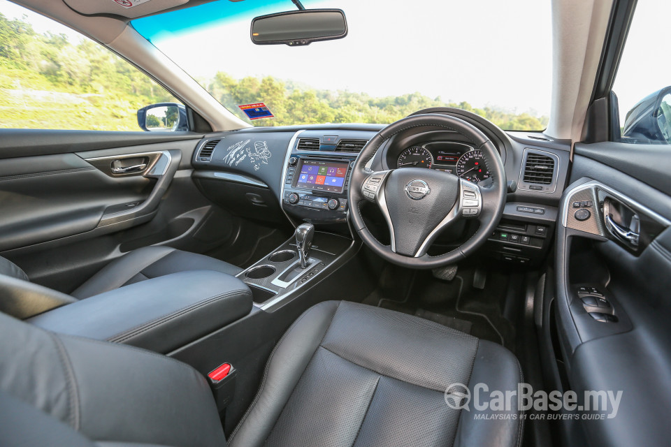 Nissan Teana L33 (2014) Interior
