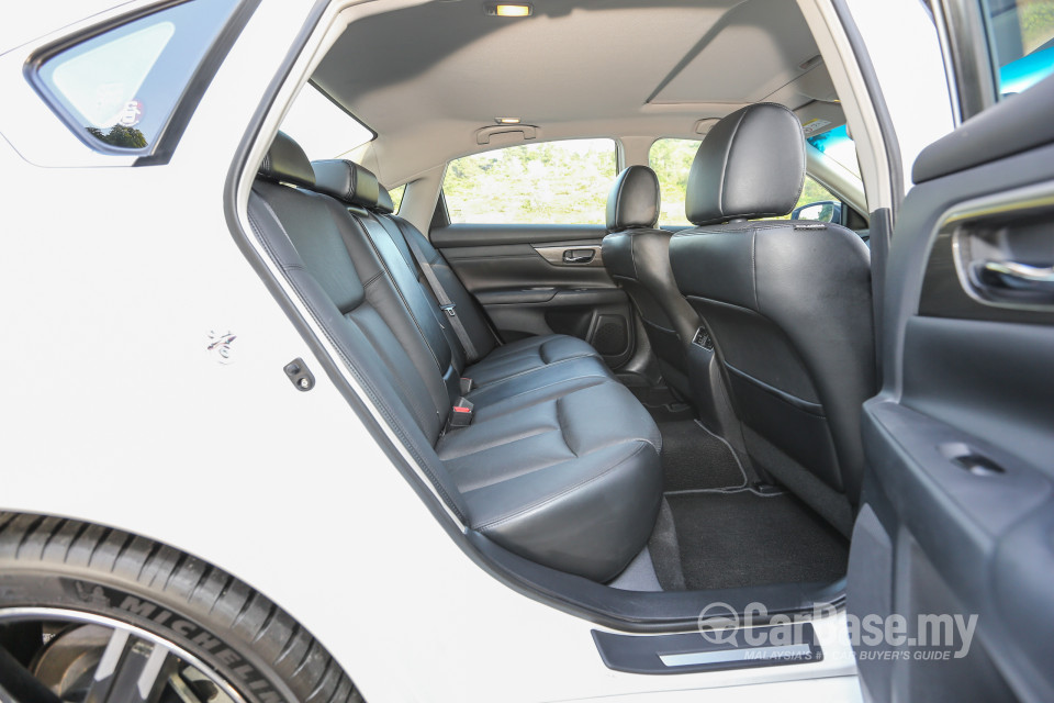 Nissan Teana L33 (2014) Interior