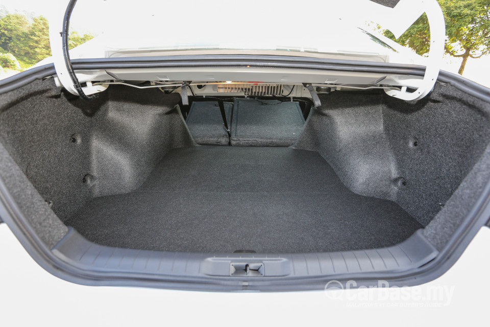 Nissan Teana L33 (2014) Interior