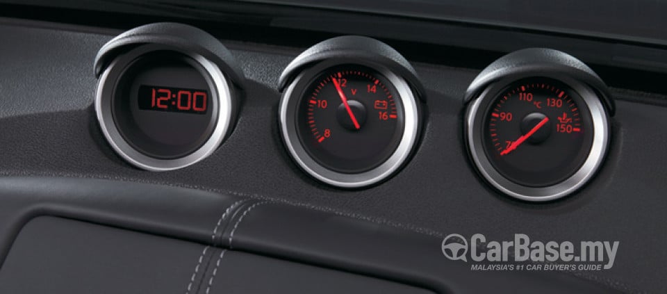 Nissan 370Z Coupe Z34 (2009) Interior