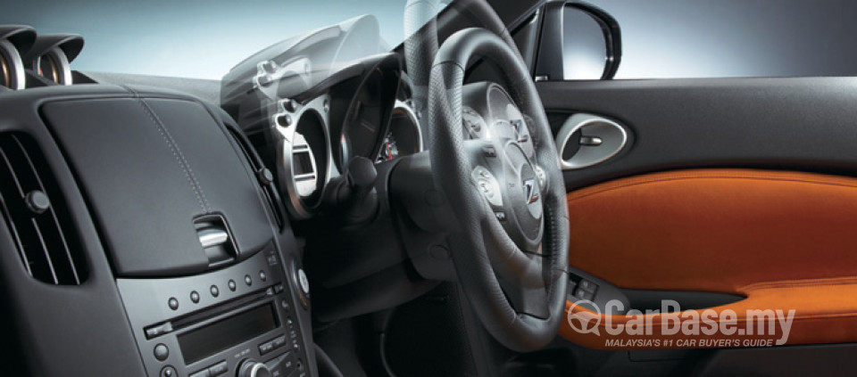 Nissan 370Z Coupe Z34 (2009) Interior