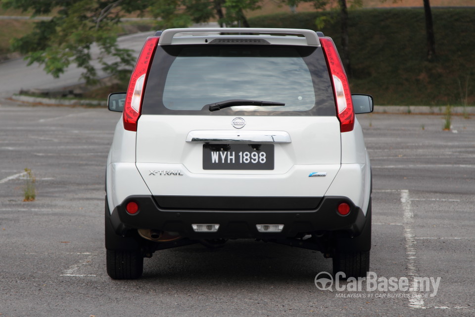 Nissan X-Trail Mk2 Facelift (2013) Exterior