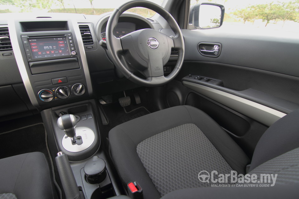 Nissan X-Trail Mk2 Facelift (2013) Interior
