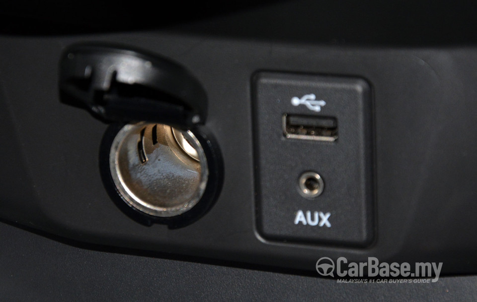 Nissan X-Trail 3rd Gen (2015) Interior