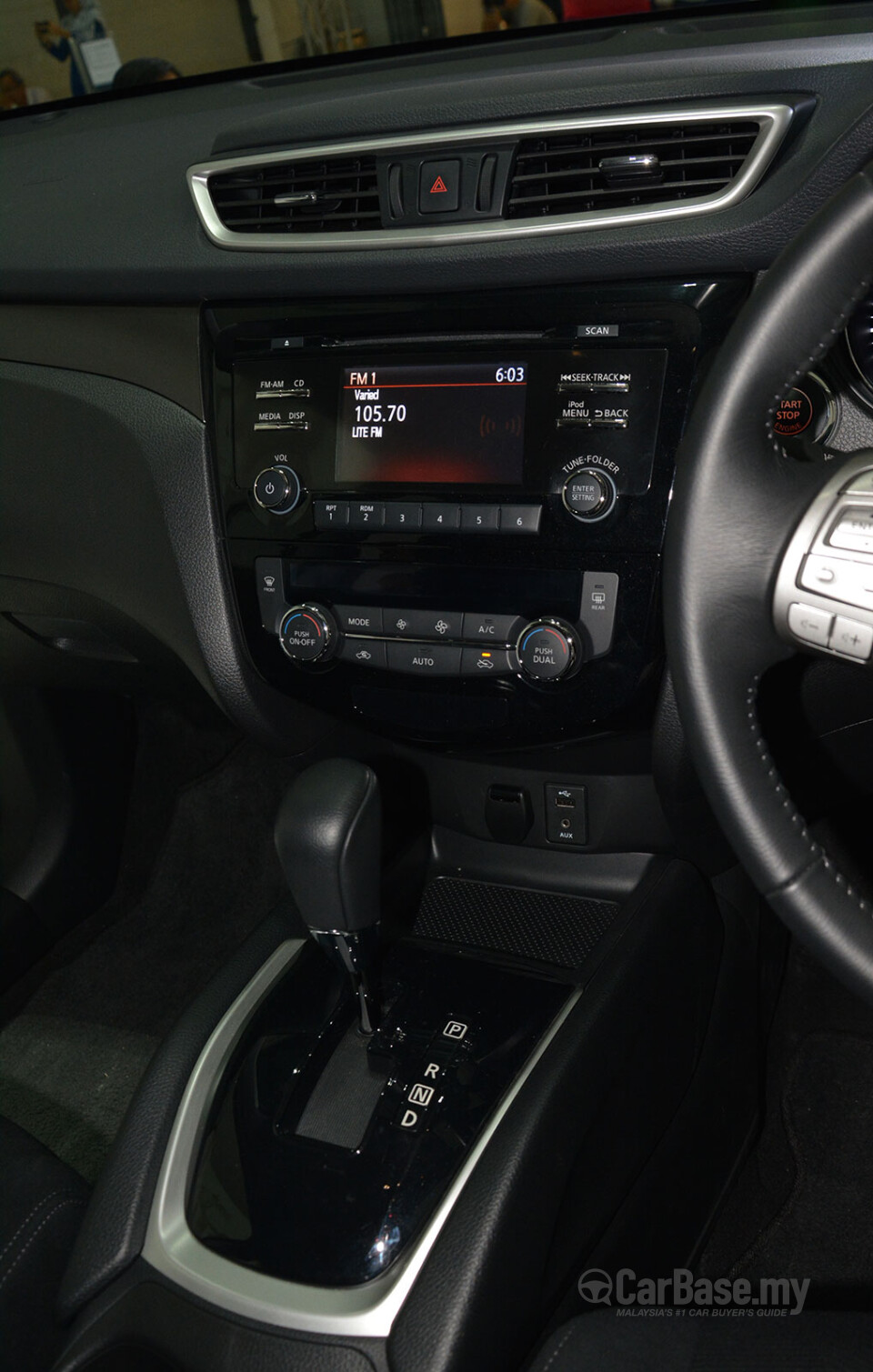 Toyota Hilux Revo N80 (2016) Interior