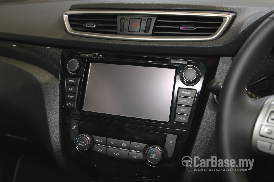 Nissan X-Trail 3rd Gen (2015) Interior
