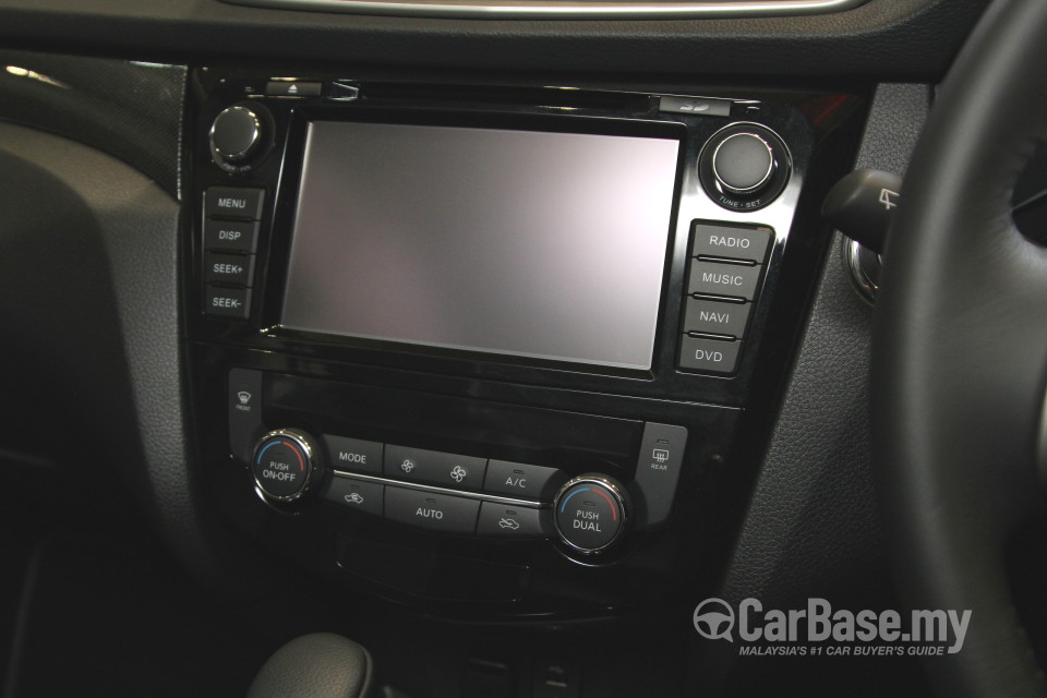 Nissan X-Trail 3rd Gen (2015) Interior