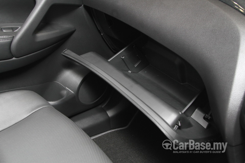 Nissan X-Trail 3rd Gen (2015) Interior