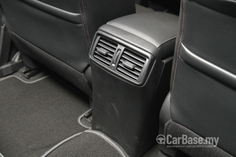 Nissan X-Trail 3rd Gen (2015) Interior