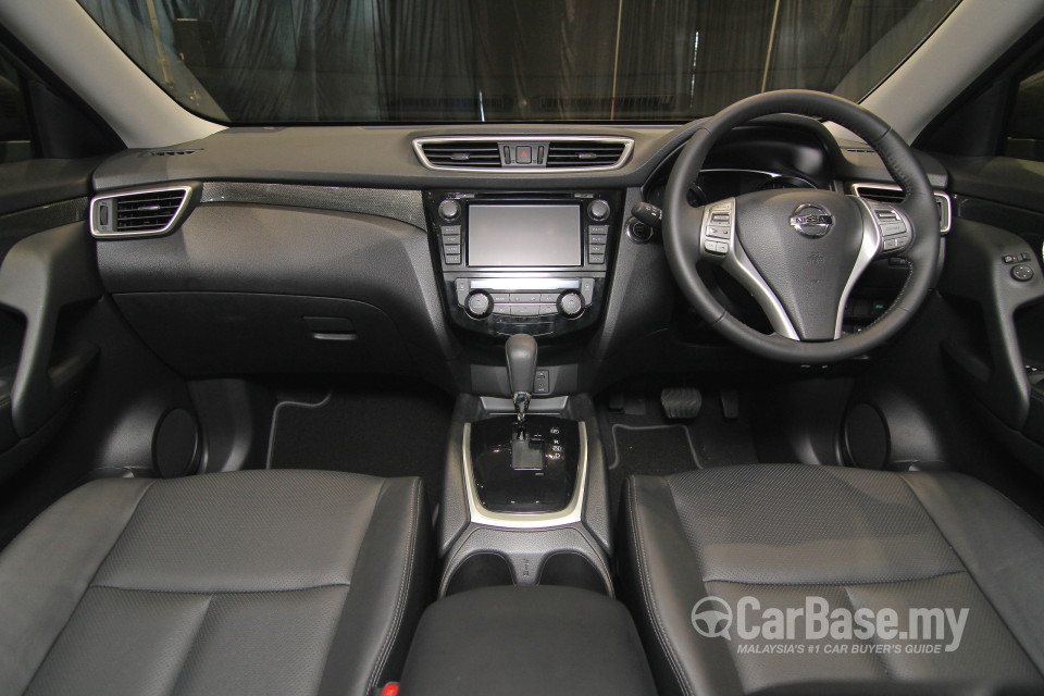 Nissan X-Trail 3rd Gen (2015) Interior