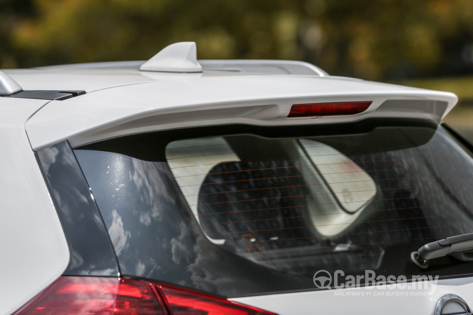 Nissan X-Trail 3rd Gen Facelift  (2019) Exterior
