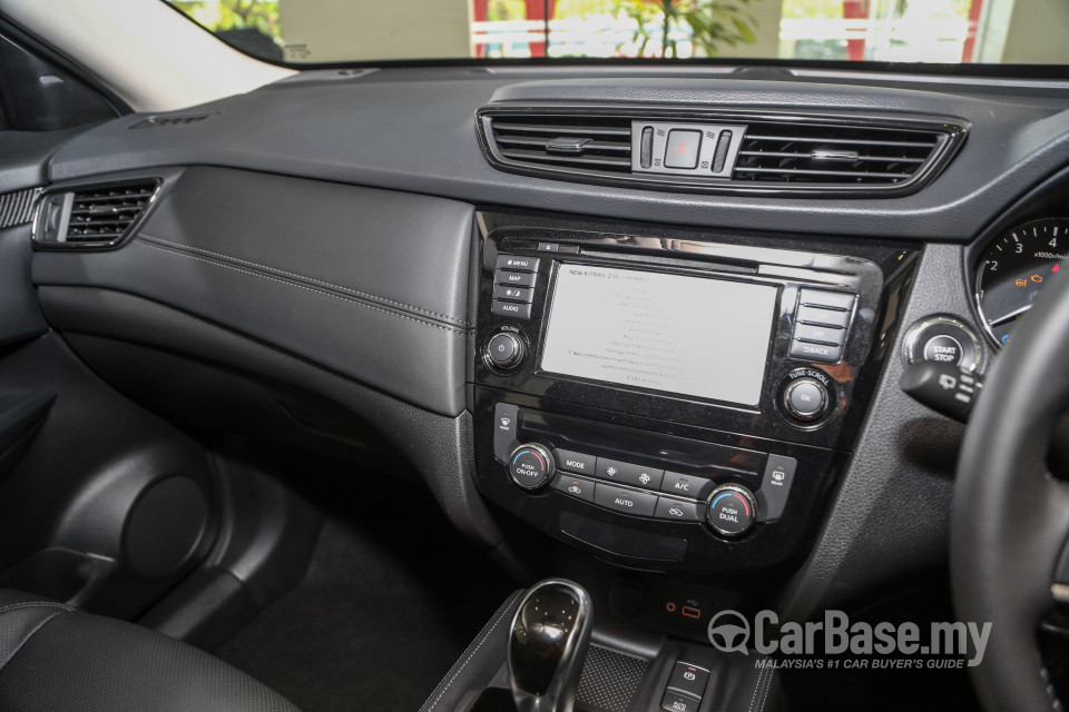 Nissan X-Trail 3rd Gen Facelift  (2019) Interior