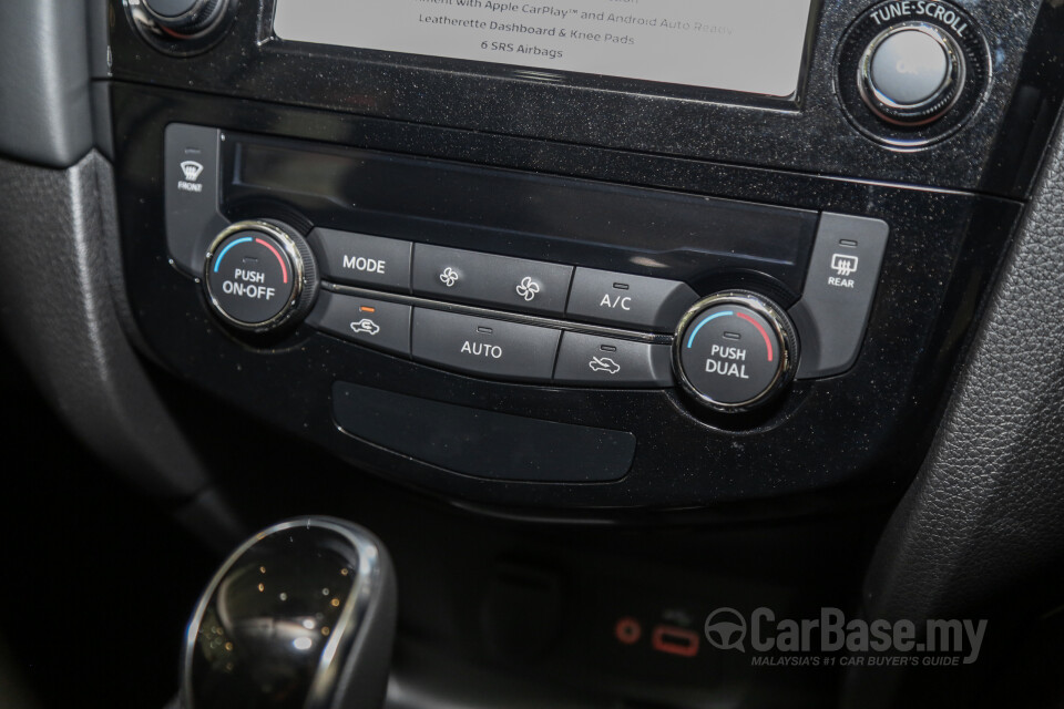 Nissan Navara D23 Facelift (2021) Interior