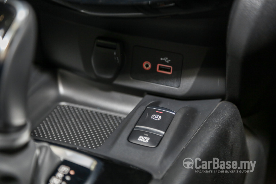 Nissan X-Trail 3rd Gen Facelift  (2019) Interior