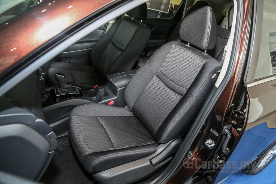 Chevrolet Cruze J300 (2012) Interior