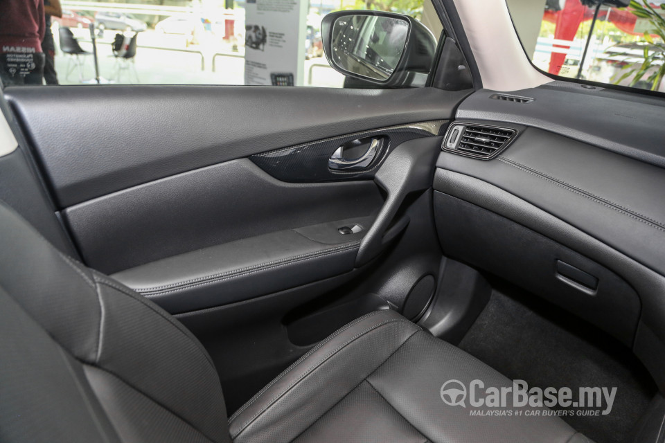 Nissan X-Trail 3rd Gen Facelift  (2019) Interior