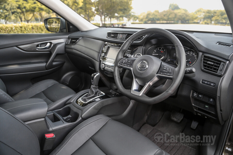 Proton Exora Mk1 RC (2019) Interior