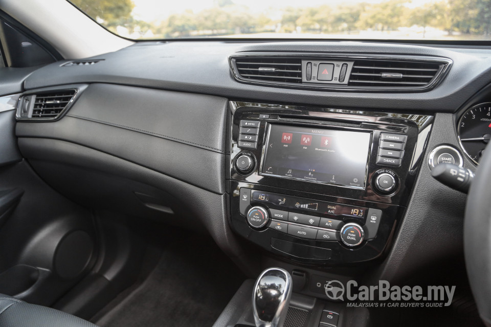 Nissan X-Trail 3rd Gen Facelift  (2019) Interior