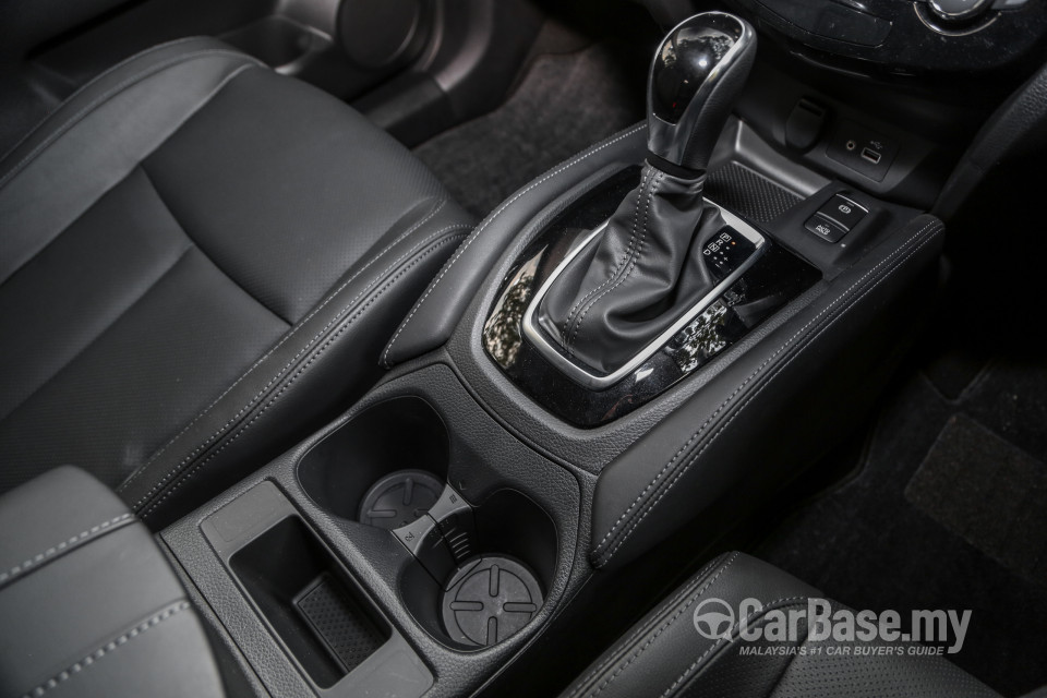 Nissan X-Trail 3rd Gen Facelift  (2019) Interior