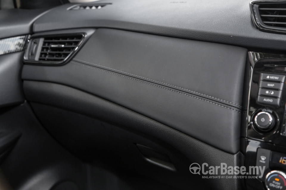 Nissan X-Trail 3rd Gen Facelift  (2019) Interior