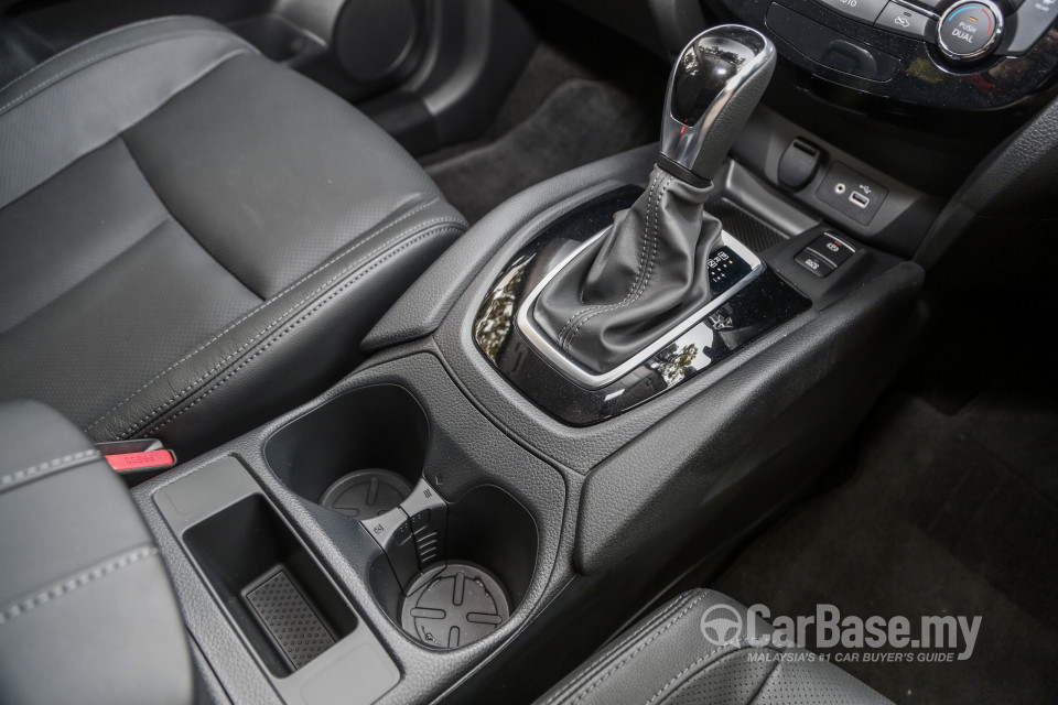 Nissan X-Trail 3rd Gen Facelift  (2019) Interior