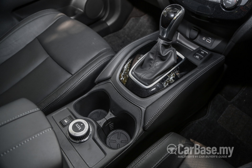Nissan X-Trail 3rd Gen Facelift  (2019) Interior