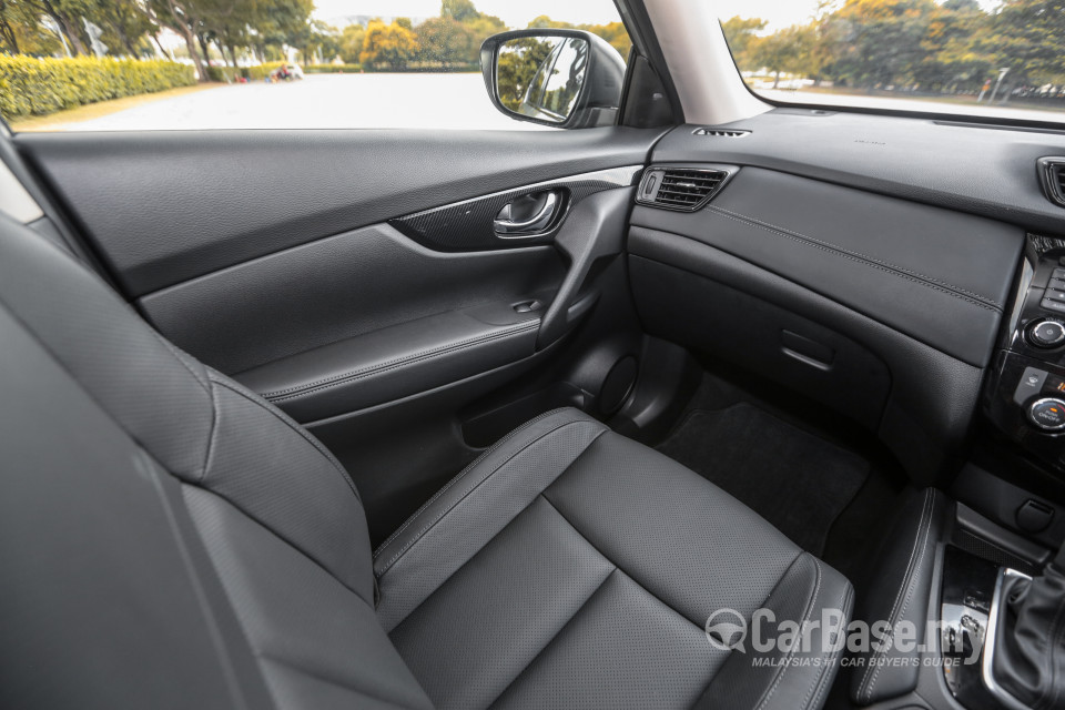 Nissan X-Trail 3rd Gen Facelift  (2019) Interior