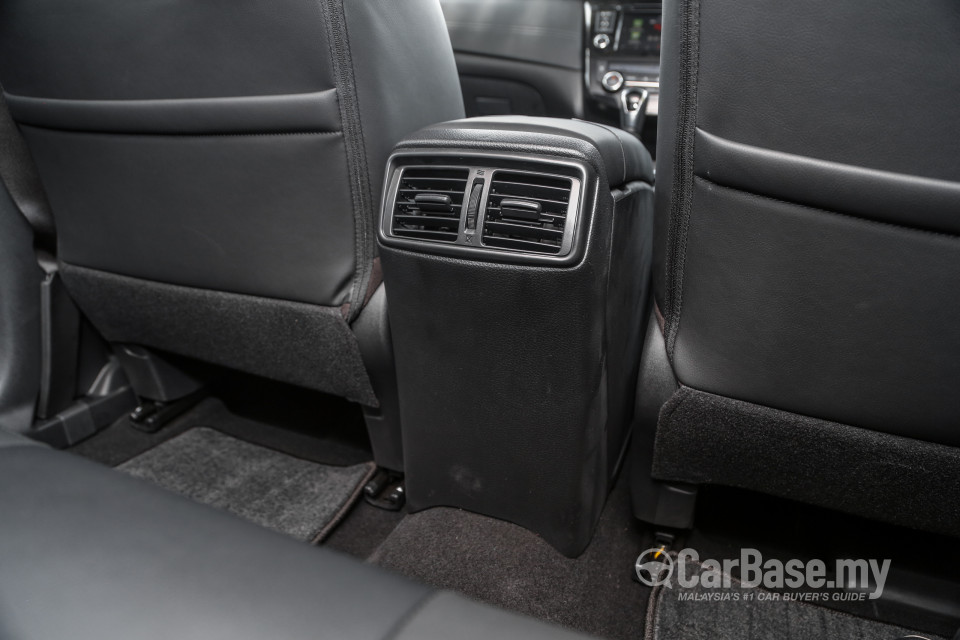 Nissan X-Trail 3rd Gen Facelift  (2019) Interior