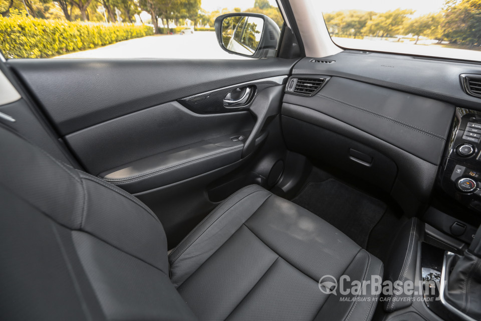 Nissan X-Trail 3rd Gen Facelift  (2019) Interior