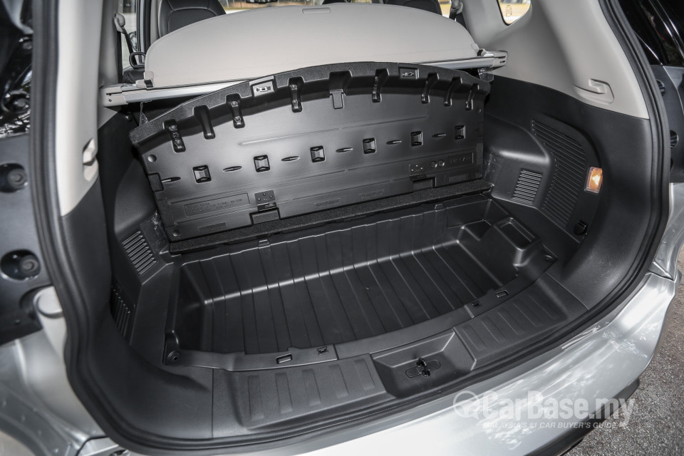 Nissan X-Trail 3rd Gen Facelift  (2019) Interior