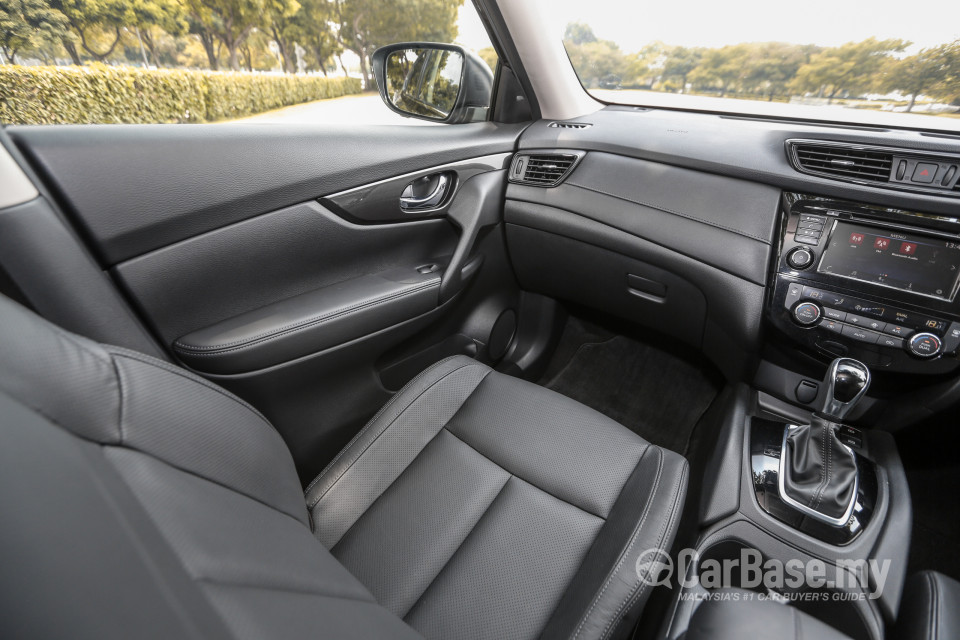 Nissan X-Trail 3rd Gen Facelift  (2019) Interior