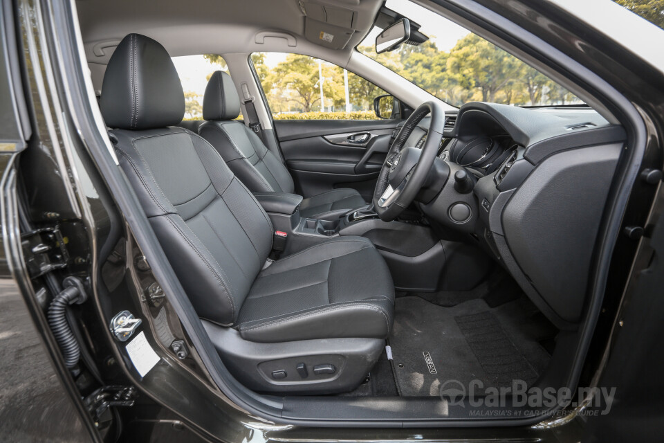 Proton Exora Mk1 RC (2019) Interior