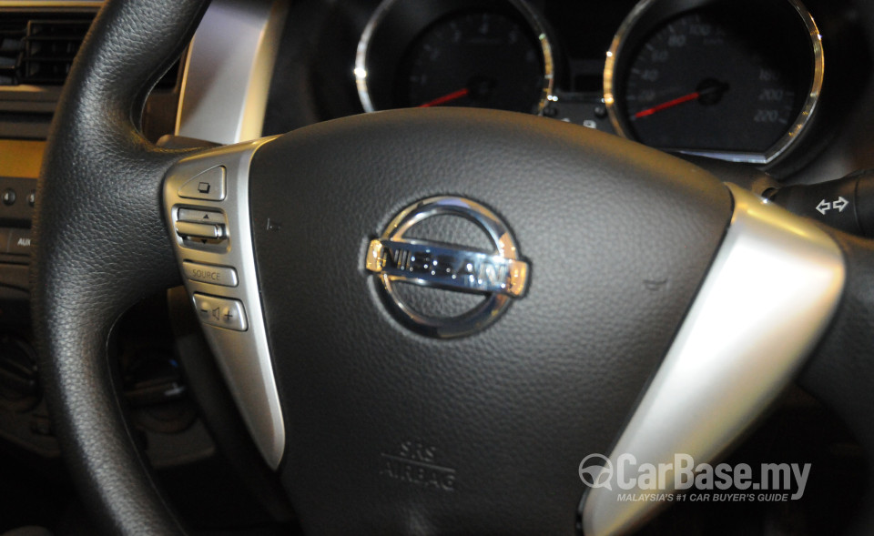 Nissan X-Gear L11 Facelift (2014) Interior