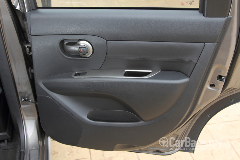Nissan X-Gear L11 Facelift (2014) Interior