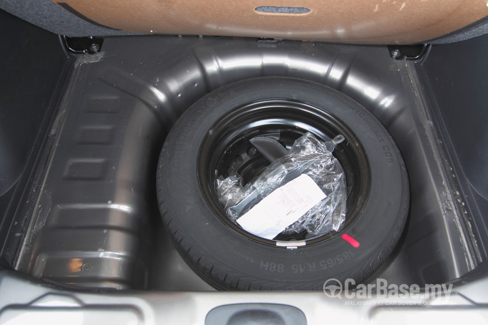 Nissan X-Gear L11 Facelift (2014) Interior